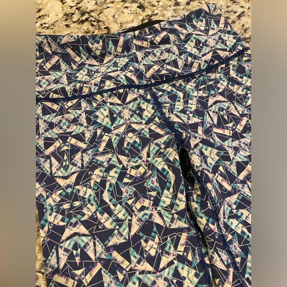 Victoria’s Secret workout pants - Picture 2 of 3